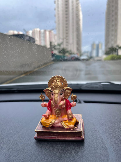 Shrimant Dagdushet Ganpati Idol by Zeeneeds | Exquisite Mini Lord Ganesha Murti for Car Dashboard, Home & Office - Zeeneeds